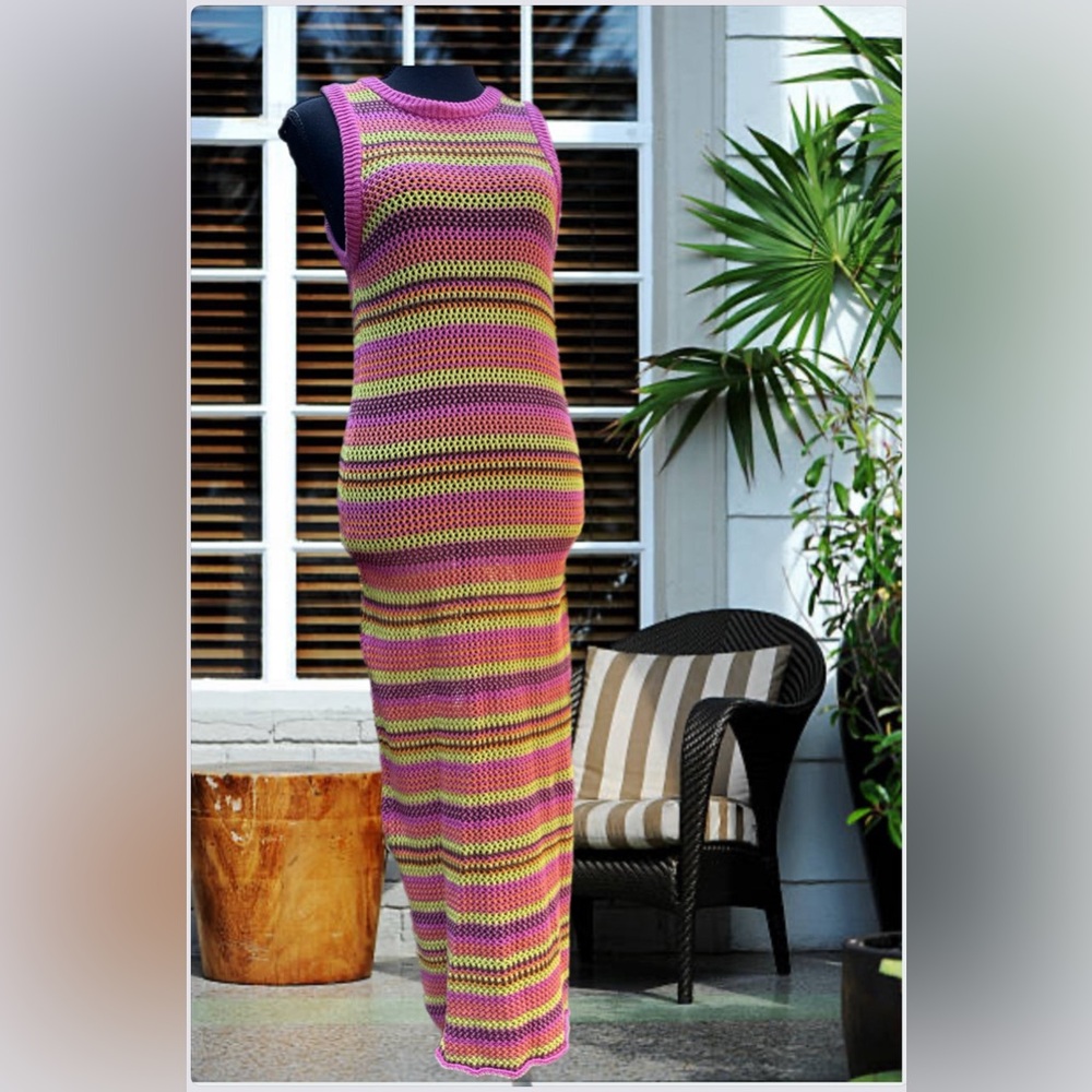 Zara size S Vibrant Striped Knit Maxi Dress
Short sleeve see-through summerdress